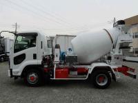 Isuzu Forward 2024