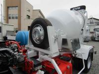Isuzu Forward 2024