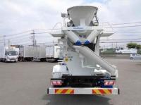 Mitsubishi FUSO FIGHTER 2023