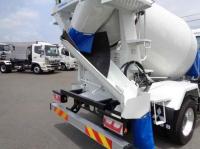 Mitsubishi FUSO FIGHTER 2023
