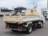Isuzu ELF 2017
