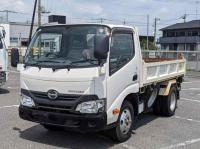 Hino Dutro 2017