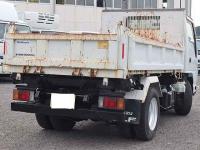 Isuzu ELF 2016