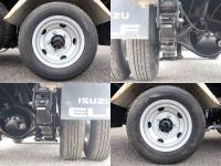 Isuzu ELF 2016