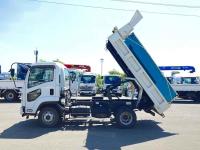 Isuzu Forward 2018