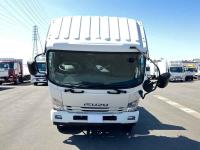 Isuzu Forward 2018