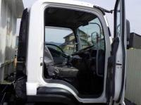 Isuzu Forward 2018