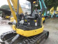 Komatsu EXCAVATOR 2016