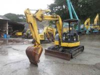 Komatsu EXCAVATOR 2016