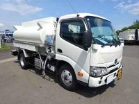 Hino Dutro 2024