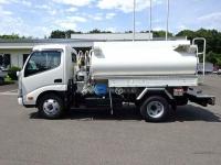 Hino Dutro 2024