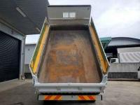 Isuzu Forward 2000