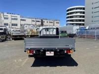 Isuzu ELF 2024