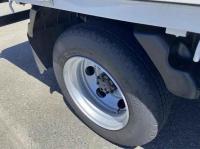 Isuzu ELF 2024