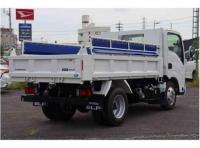 Isuzu ELF 2023