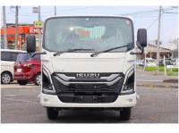 Isuzu ELF 2023