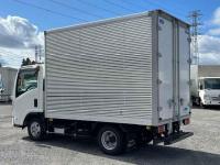 Isuzu ELF 2024