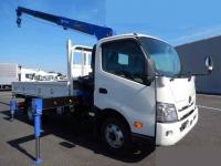 Hino Dutro 2021