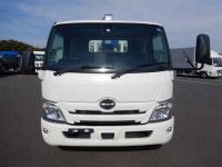 Hino Dutro 2021