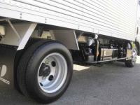 Isuzu ELF 2023