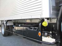 Isuzu ELF 2023
