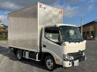 Hino Dutro 2024