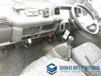 Isuzu ELF 2001