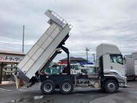 Isuzu GIGA 2023