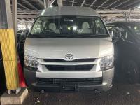 Toyota Hiace Commuter VAN 2024