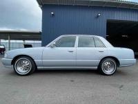 Nissan Crew　Sedan 2002