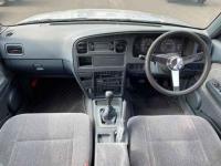 Nissan Crew　Sedan 2002
