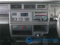 Toyota CROWN COMFORT 2011