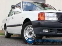 Toyota CROWN COMFORT 2011