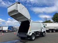 Mitsubishi FUSO FIGHTER 2024