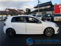Volkswagen GOLF R 2011