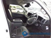 Toyota Hiace Commuter VAN 2019