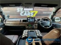 Toyota Hiace 2013