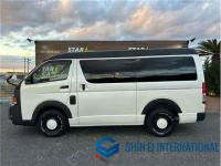 Toyota Hiace 2013