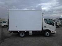 Hino Dutro 2024