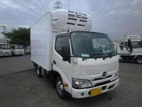 Hino Dutro 2024