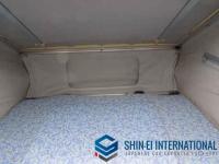 Mazda BONGO Friendee 2000