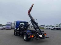 Isuzu Forward 2017