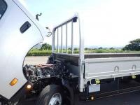 Hino Dutro 2024