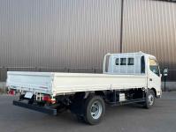 Hino Dutro 2023