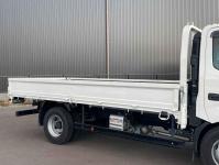 Hino Dutro 2023