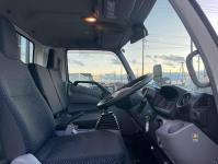 Hino Dutro 2023