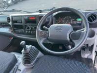 Hino Dutro 2023