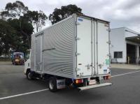 Isuzu ELF 2017
