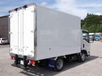 Isuzu ELF 2023