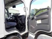 Isuzu ELF 2023